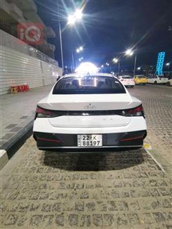 هیوندای ئەلەنترا